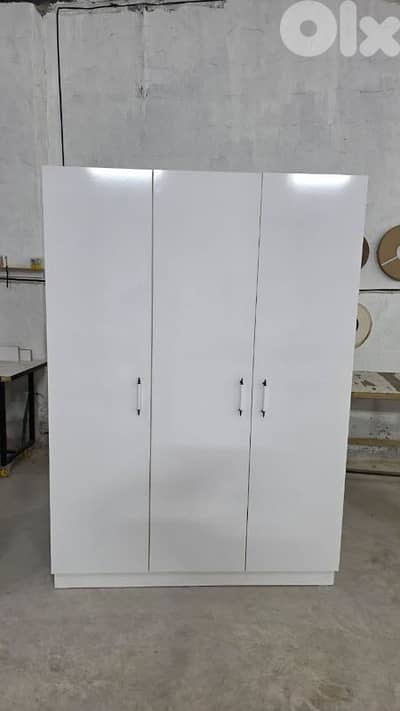 New wardrobes 3 Doors 150cm High Quality
