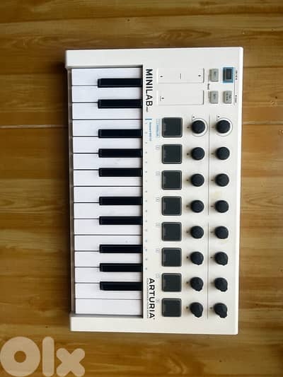 Arturia MiniLab MkII MIDI Controller - Great Condition