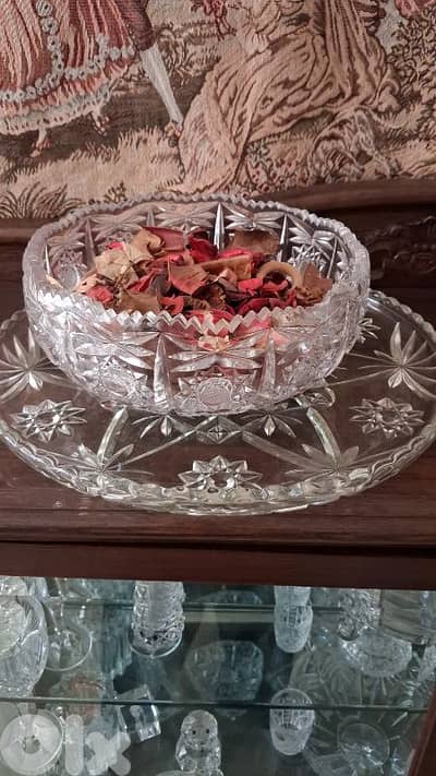 جاط كريستال مع صحن