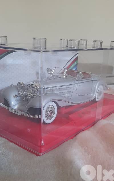 vintage 1934 car
