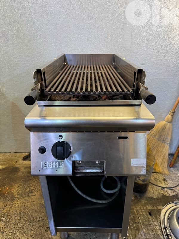 Full Kitchen Setup 10