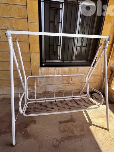 مرجوحة حديد