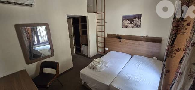 كل شهر بشهرو  مفروش مع كل المصاريف فقط  ٣٥٠$ كل شهر بشهرو / ذوق مصبح