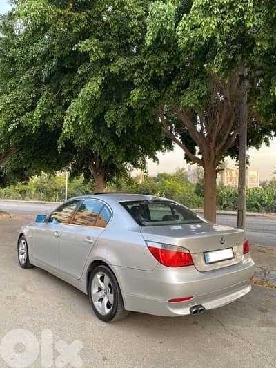 بي ام دبليو الفئة 530i-2006