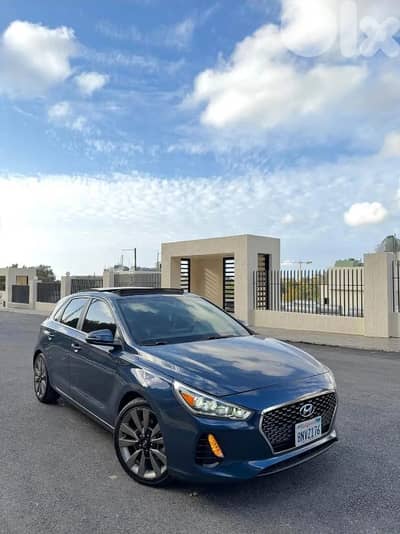 Hyundai Elantra GT 2018