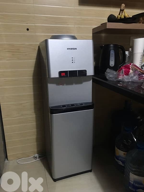 Hyundai water cooler for sale, excellent condition 1