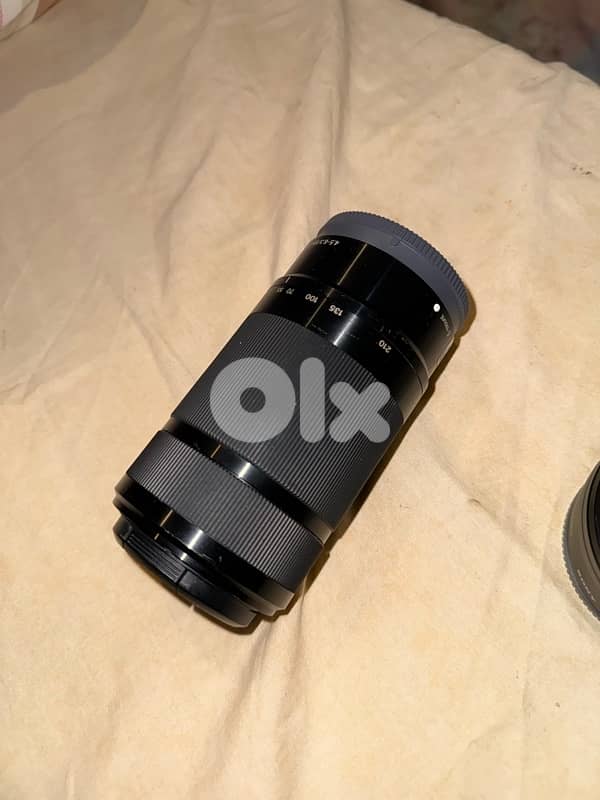 Sony A6000 with 16-55mm 3.5f kit lense and 55-210mm lense 9