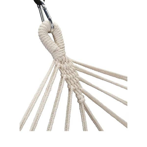 Hammock with wooden edges 1