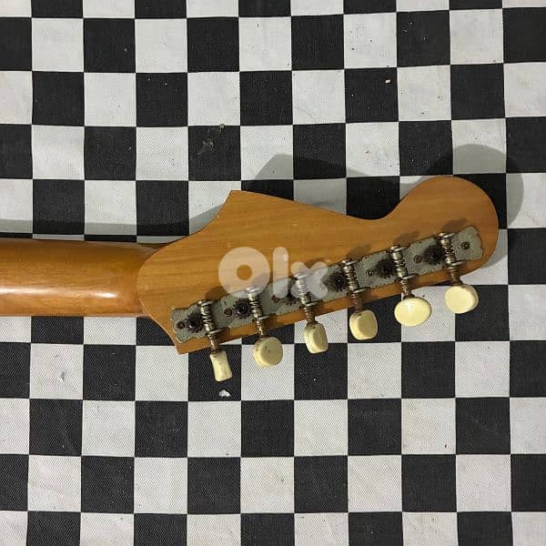 1/2 Electric Guitar 5