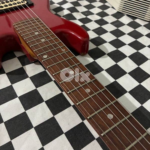 1/2 Electric Guitar 6