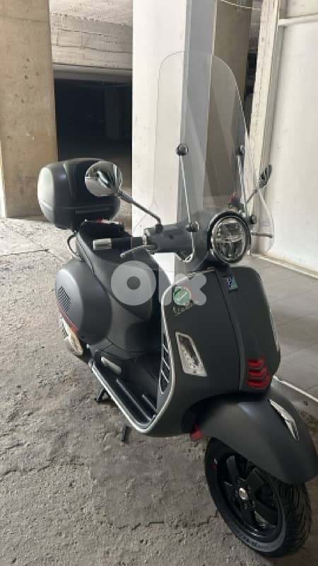 Vespa GTS super 1