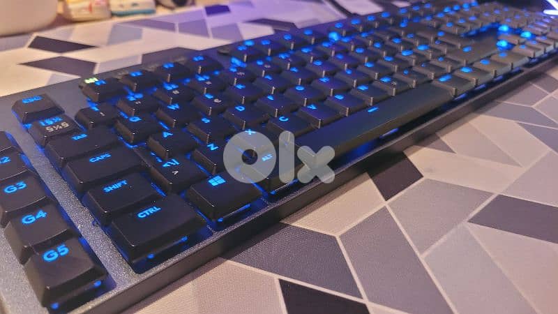 Logitech G815 keyboard 1