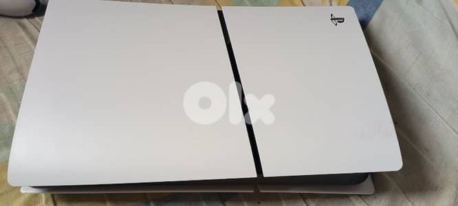 ps5 with 2 games and gaming headphones