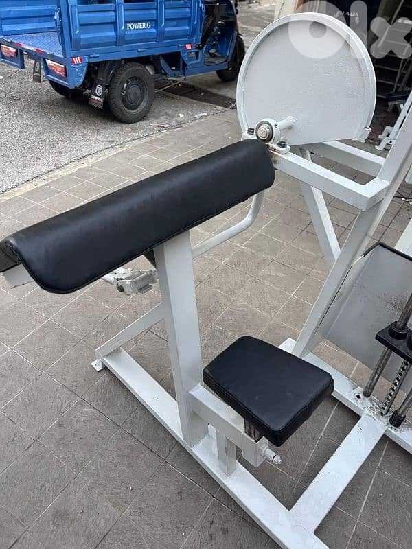 Biceps Machine - Like New 3