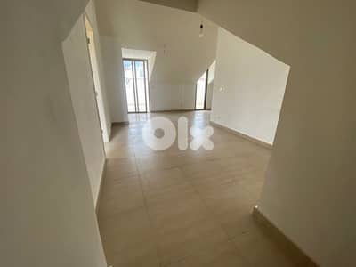 Roof for rent in Mansourieh روف للايجار في منصورية