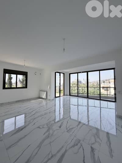 Apartment For Sale in Bsalim With Terrace شقة للبيع في بصاليم مع تراس