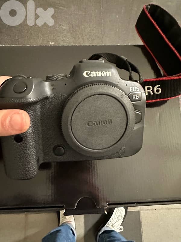 canon eos r6, body 3