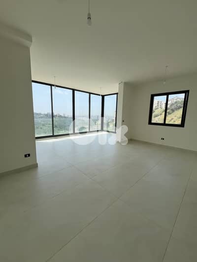 Apartment for Sale in Tilal Fanar –  شقة للبيع في تلال فنار