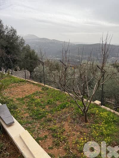 Heritage house with terrace and land for sale in Zaraoun