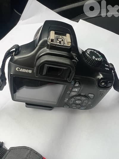 2 battery’s + stand