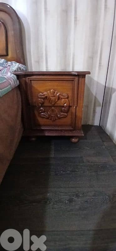 غرفه نوم بحاله جيده