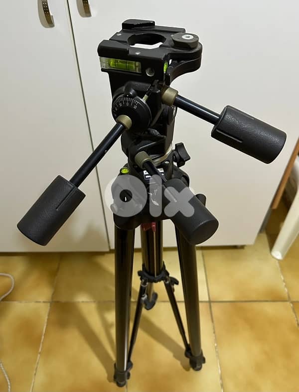ManFrotto Tripod 1