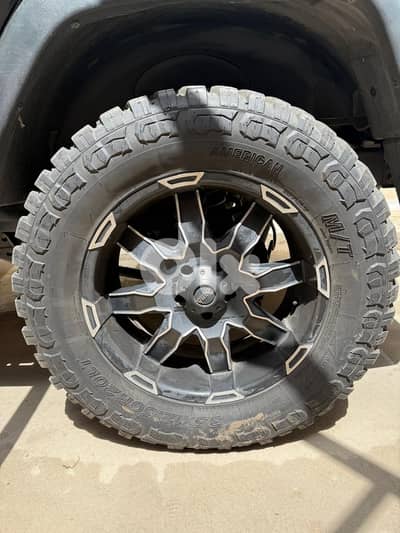 20-inch rims with 35-inch tires.