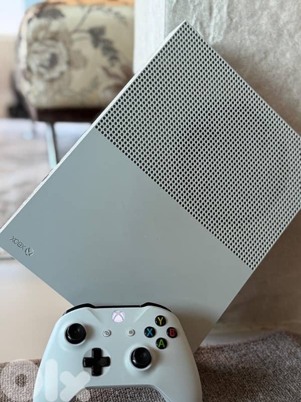 xbox one S 3