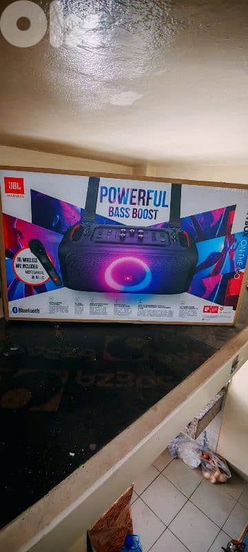 JBL PartyBox On-The-Go