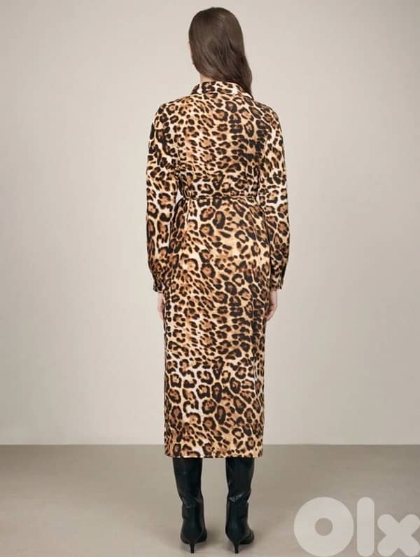 NEW DRESS NEVER USED 3