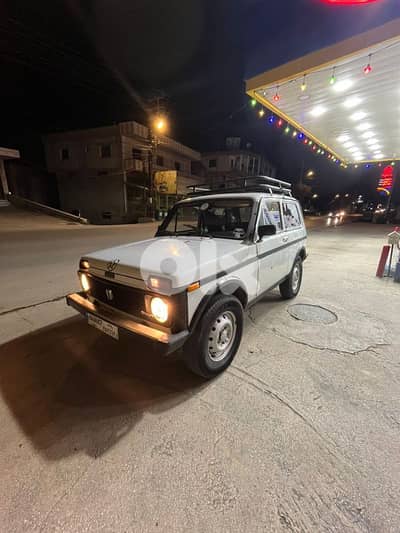 لادا أخرى 2000