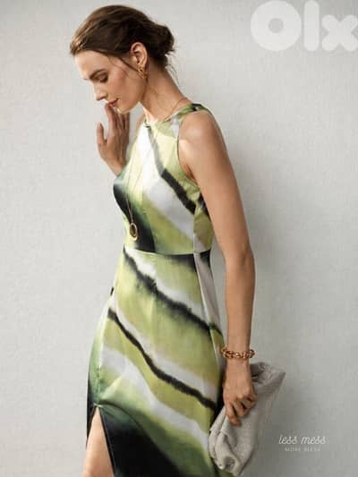 NEW DRESS NEVER USED