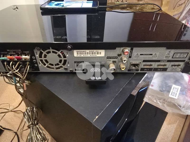 LG DVD 3D BlueRay Sound System 5