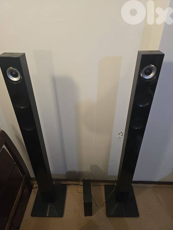 LG DVD 3D BlueRay Sound System 7