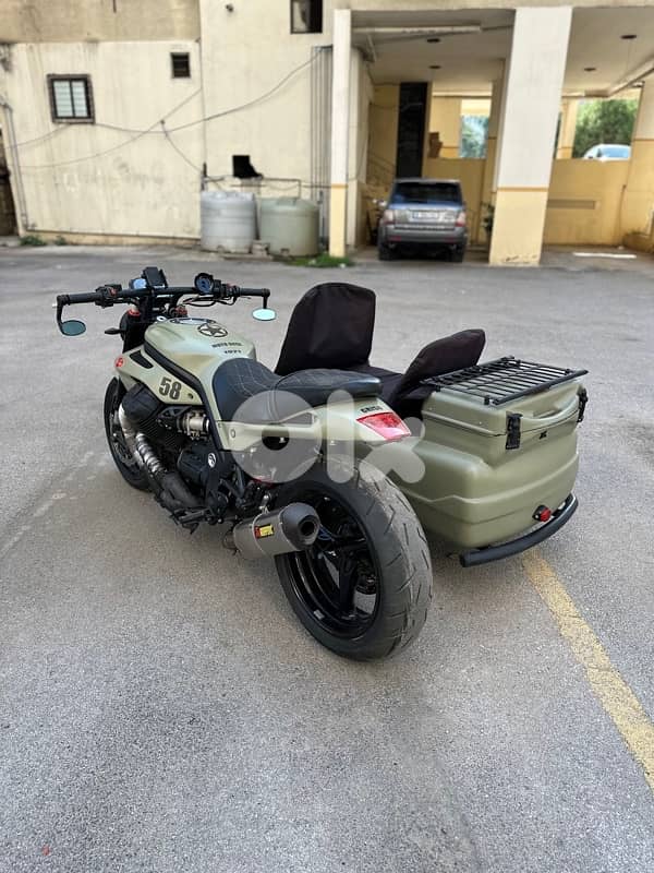 MotoGuzzi Sidecar 2011 8