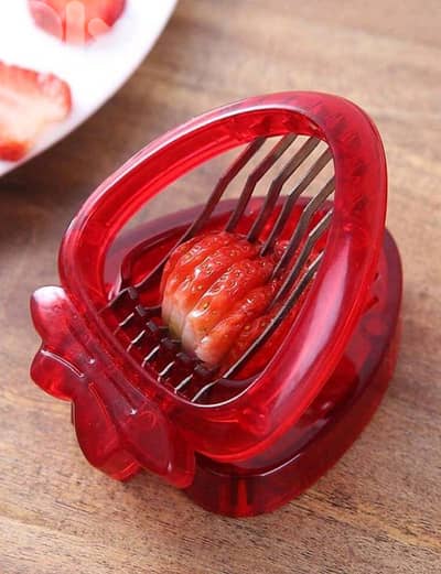 strawberry and eggs slicer