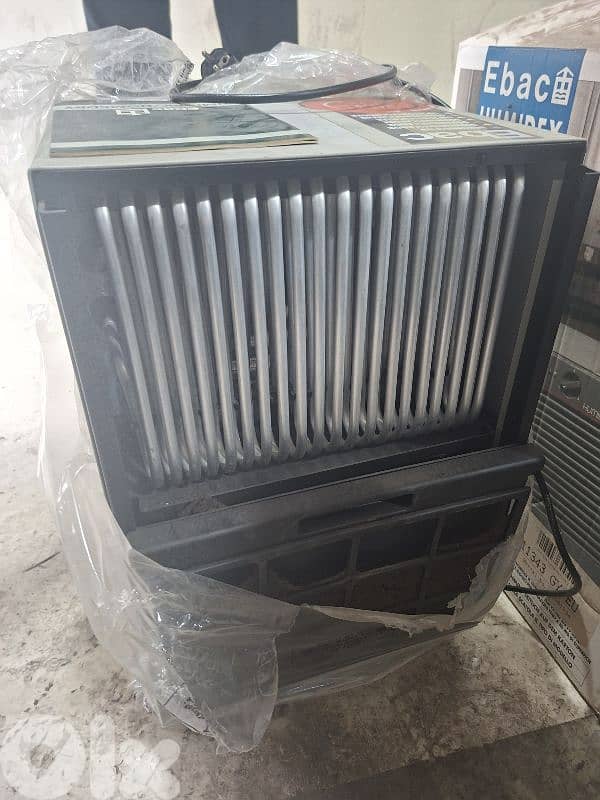 EBAC DeHUMIDIFIER NEW 4