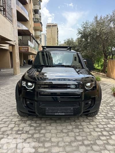 Land Rover Defender P 400 HSE 2020 black on black (clean carfax)