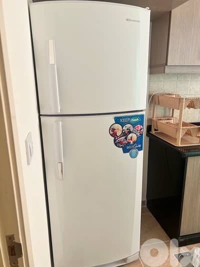 Refrigerator