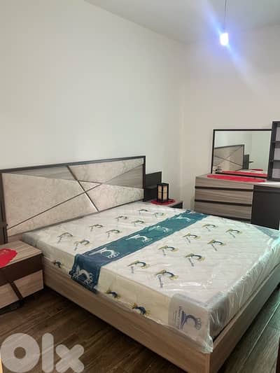 Bedroom / غرفة نوم