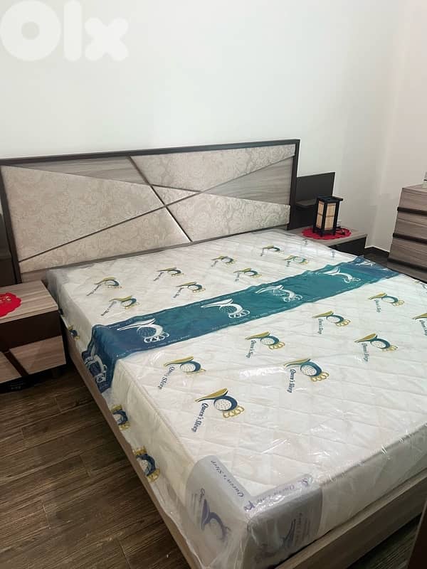 Bedroom / غرفة نوم 4