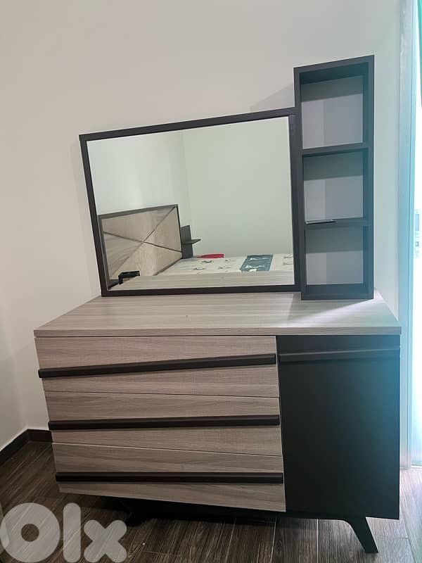 Bedroom / غرفة نوم 6