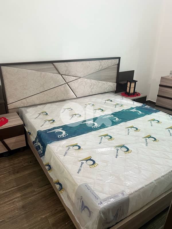 Bedroom / غرفة نوم 7
