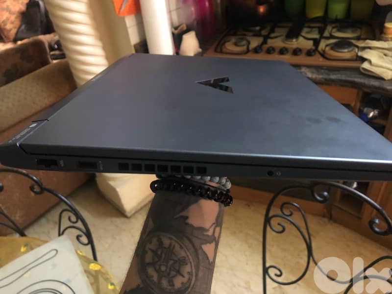 Very Clean Gaming laptop 3