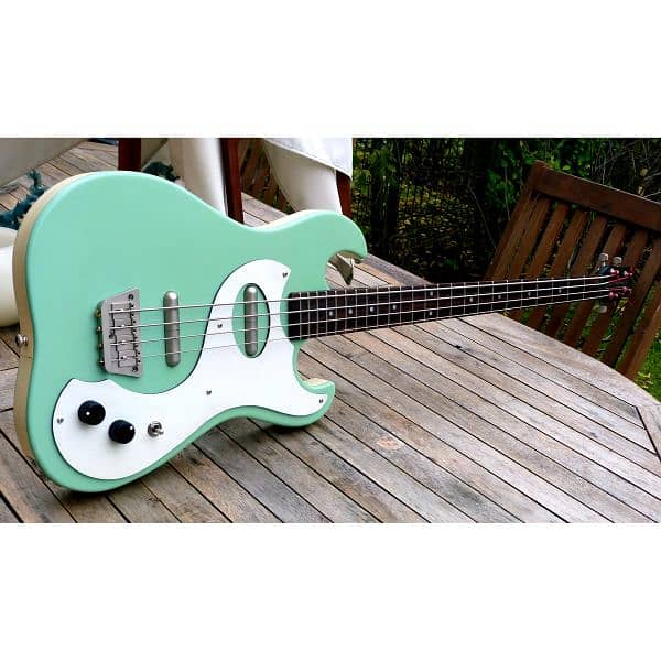 Dan Electro Long Scale Bass 2