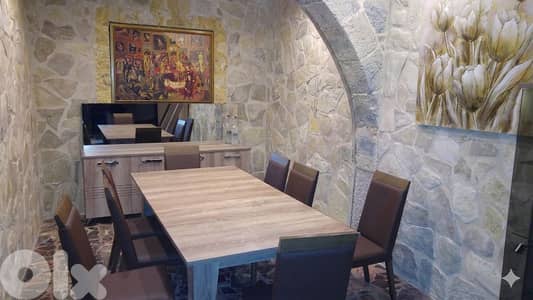 Dinning Table in a very mind condition