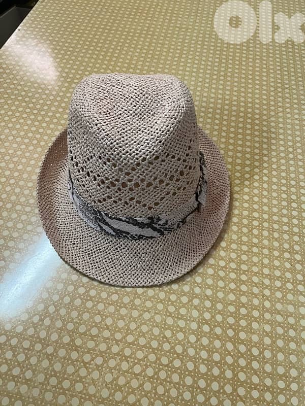 H&M woman’s hat 1