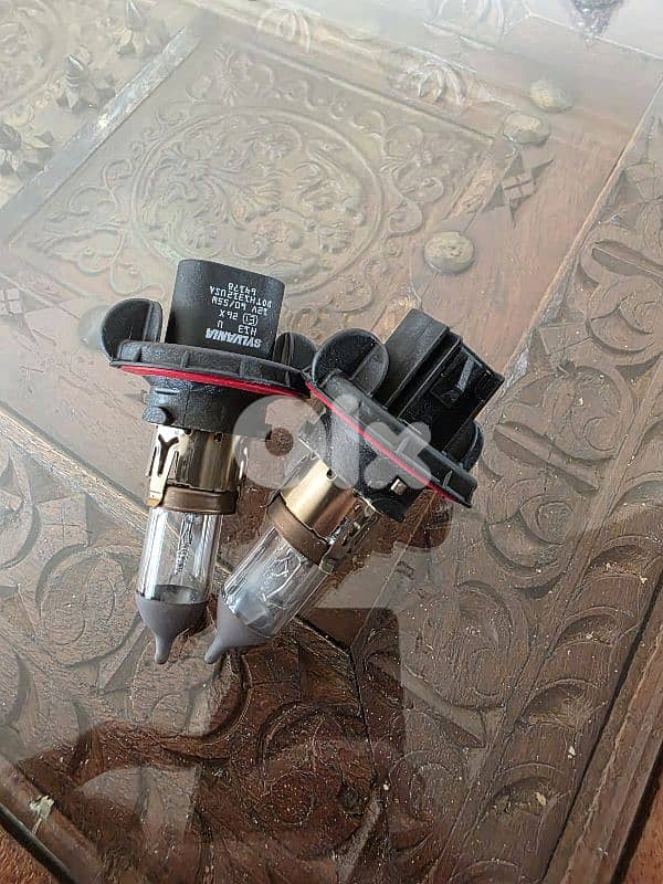 Headlight bulbs and fog lights 1