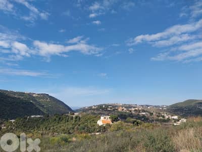 Land for Sale in Ainkfaa – Mountain View أرض للبيع في Ainkfaa – إطلالة