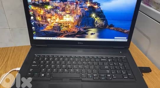 Dell Precision 7730 i7 8th gen 128GB/3TB 16GB graphics 17”
